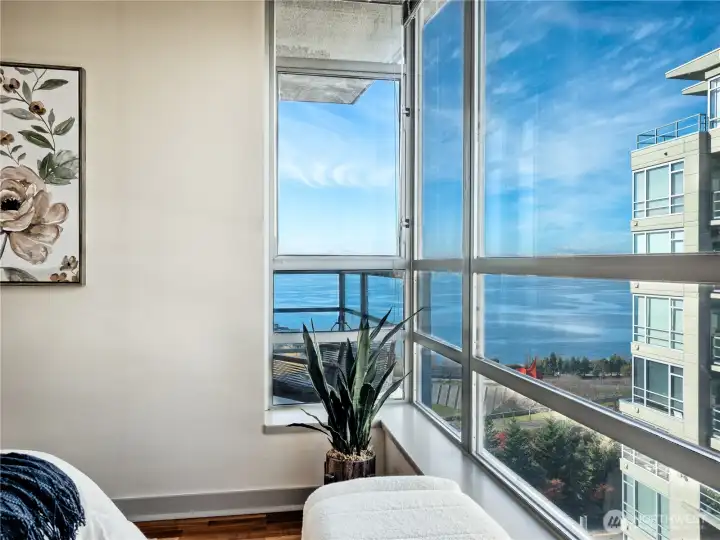 Wake up to sparkling Elliott Bay views every morning