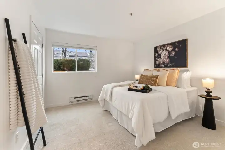 Very large bedroom western facing