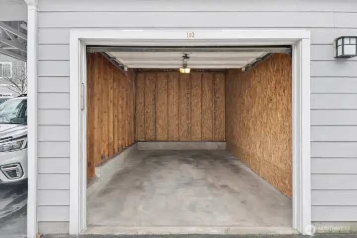 Garage photo without refrigerator