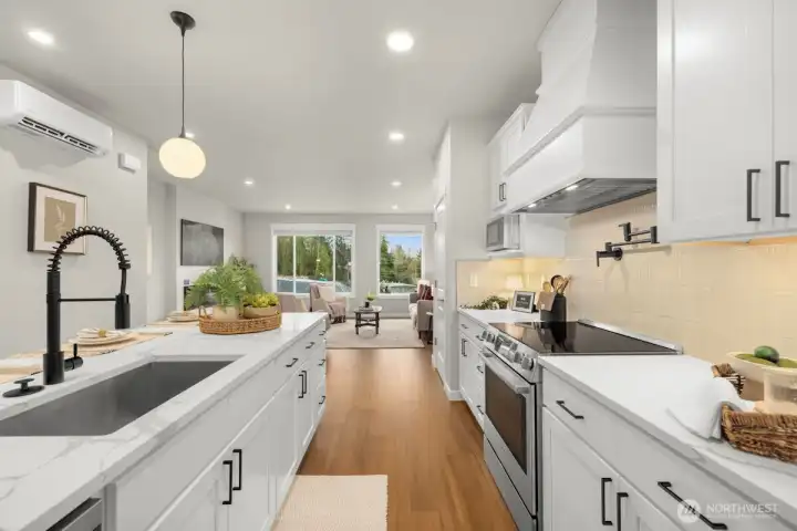 Photographs are for illustrative purposes only. Features, finishes, interior/exterior colors, landscaping and floorplan shown may vary from actual homes built