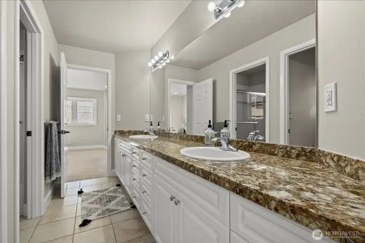 Jack and Jill bath upstairs
