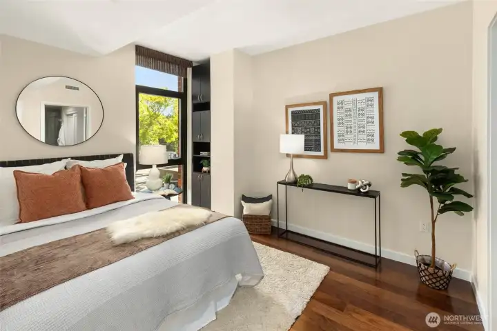 Built-in bookcase- little extras throughout this condo! Built-in bookcase- little extras throughout this condo!