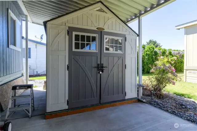 Spacious storage shed included