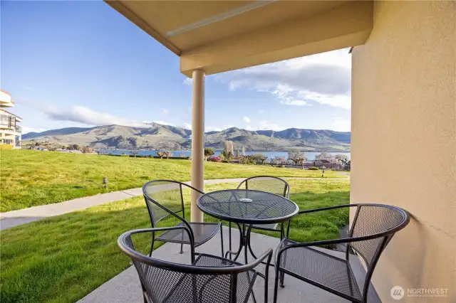 Relax and take it all in. Low HOA Fee $371.43 Monthly.