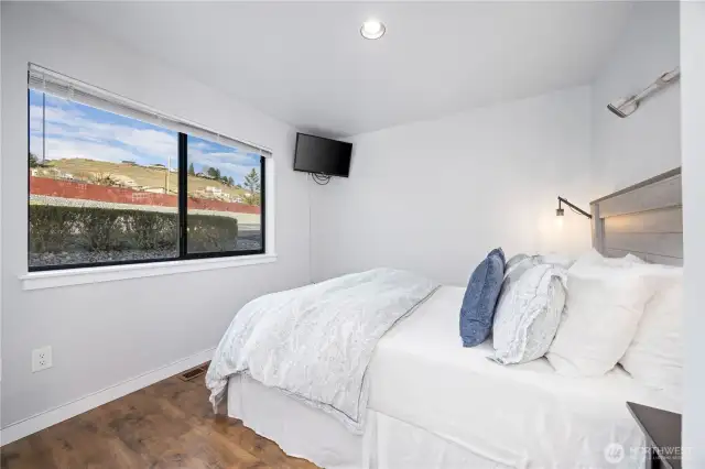 Light and Bright Bedroom
