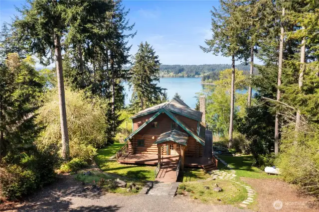 Your New Island Dream House Awaits!