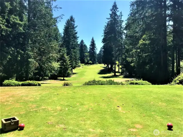 Play at the Riviera Golf Course