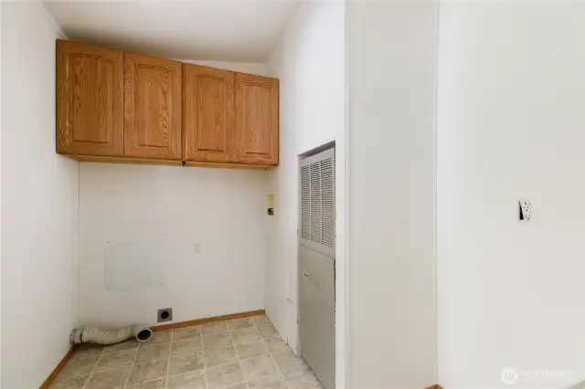 Utility room with room for a freezer