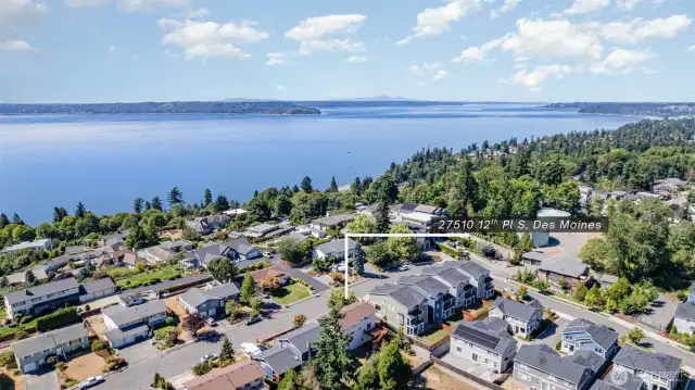 Near I5 and 509 make your commute a breeze to Downtown Seattle or SeaTac Airport.