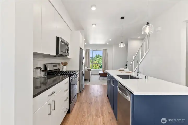 Ample Kitchen Cabinet Space