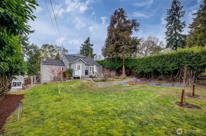 The lot is over 7300 square feet, with plenty of space for a DADU