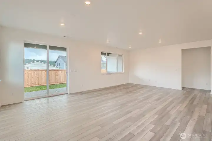 Photo of model home of same plan. Colors/options will vary.