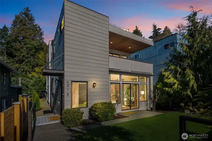 Welcome to 4518 SW Austin St