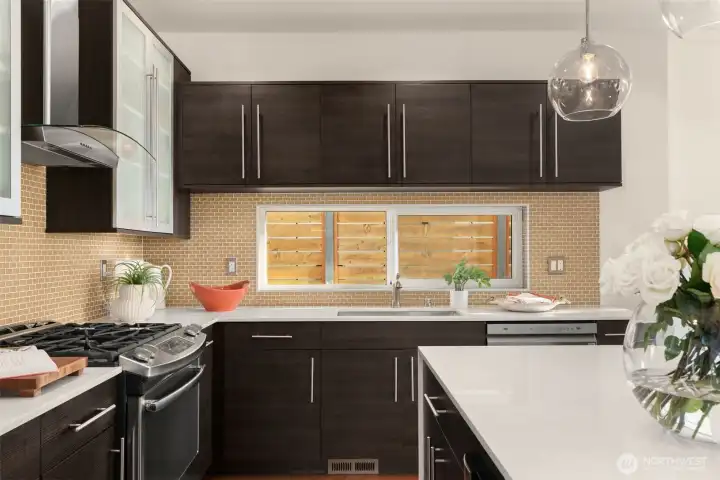 Plenty of Cabinet & Countertop Space!