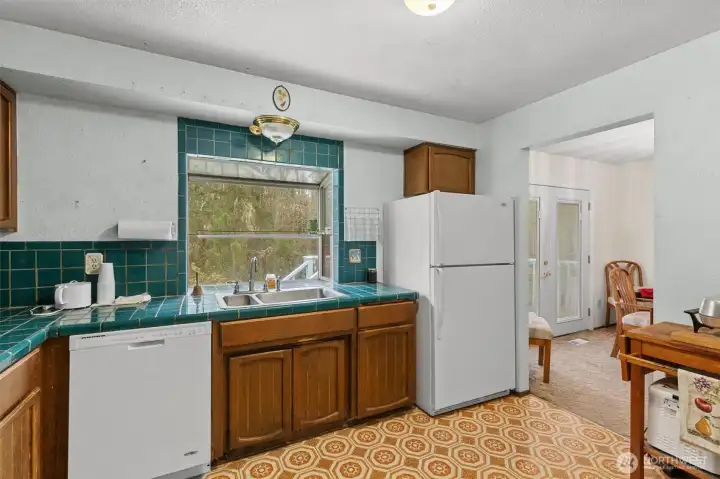 Kitchen (Upper Level)