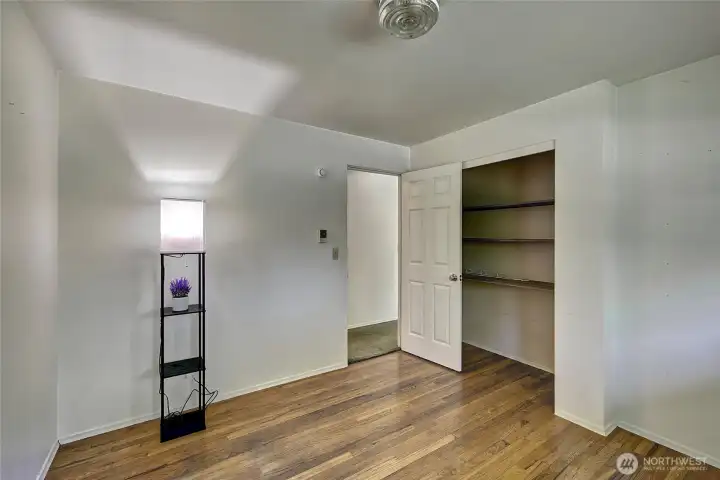 2nd bedroom