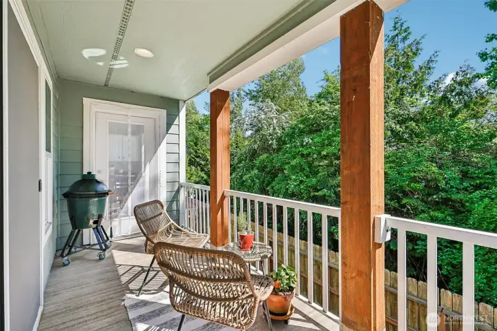 Main level deck with view of greenbelt and Railroad Trail