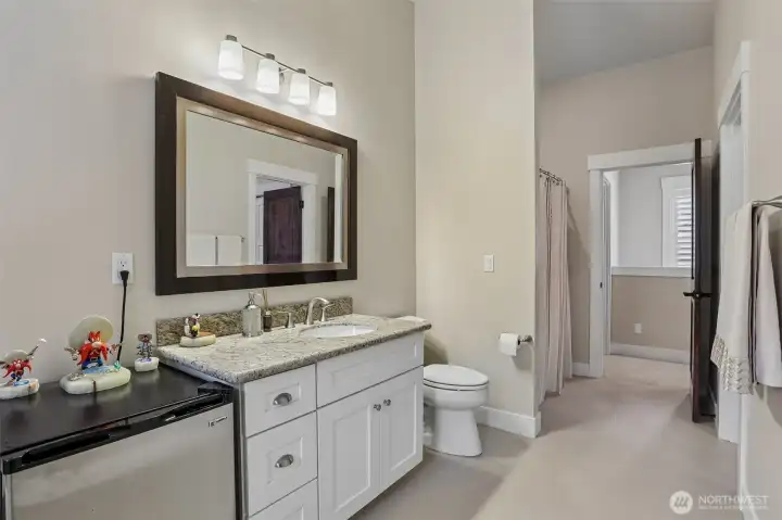 full bath in second living quarters