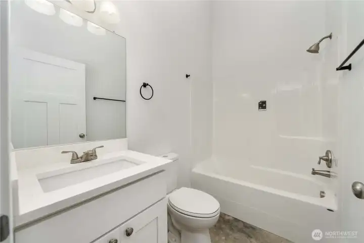 Full bathroom in the garage