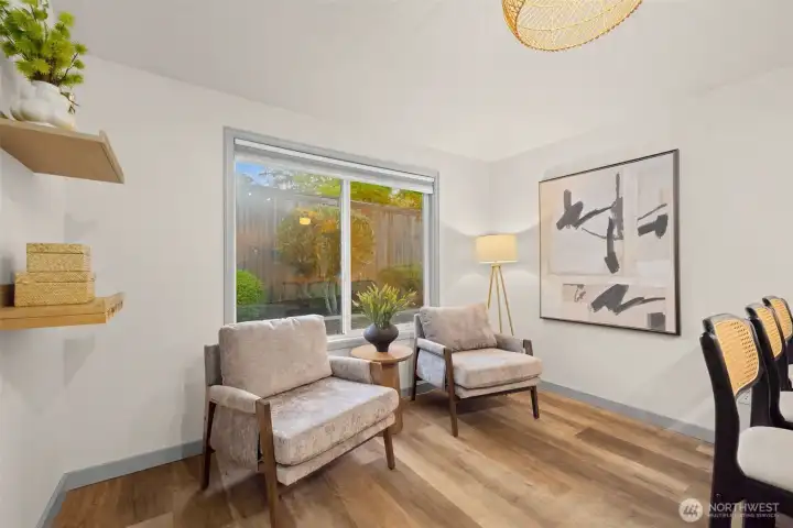 Informal sitting area or eating space in the kitchen.