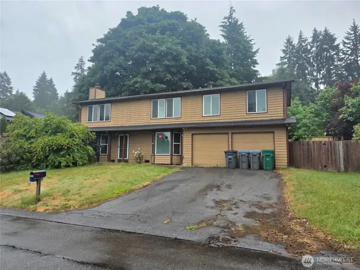 Welcome to 7880 Oxbow Ave NE
