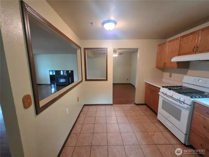 Kitchen, view 3