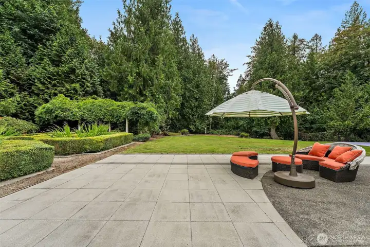 Fantastic Patio Space for Entertaining Fantastic Patio Space for Entertaining