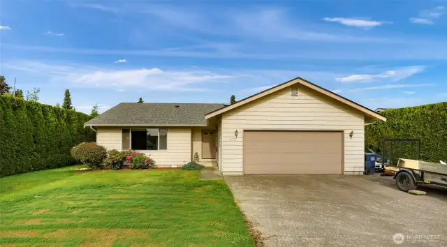 Anterior view 873 Fern Dr.
