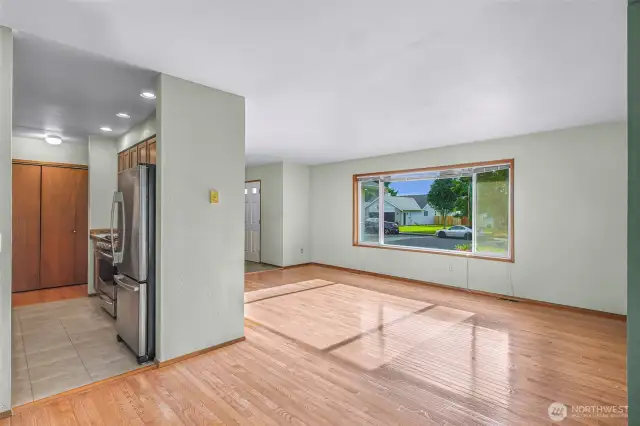 Looking into the Front Living Rm