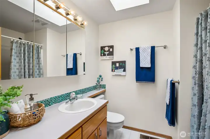 Hall Full Bathroom