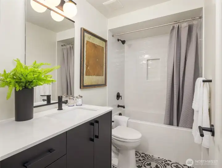 Photo of 1721 with reverse floor plan and slightly different finishes.