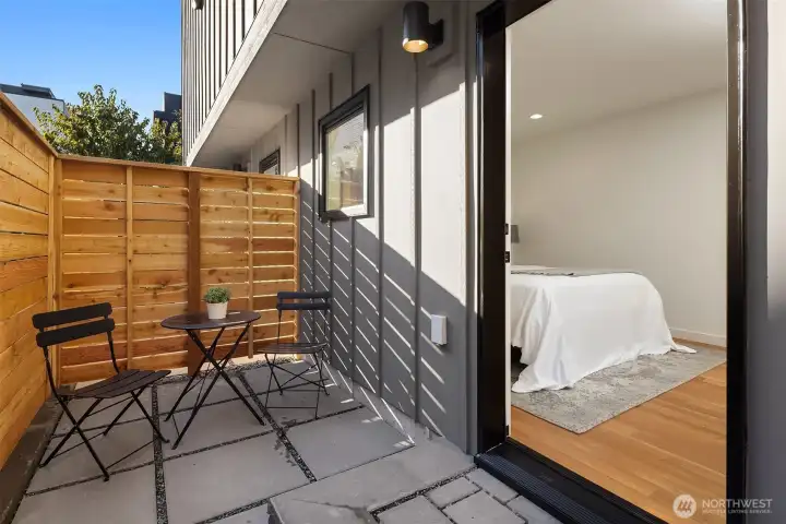 Photo of 1721 with reverse floor plan and slightly different finishes.