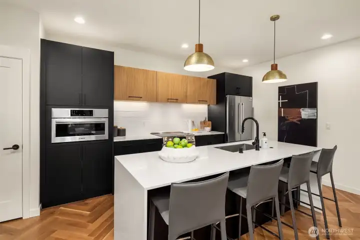 Photo of 1721 with reverse floor plan and slightly different finishes.