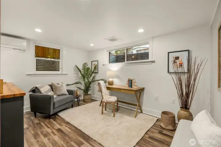 This Would Make A Great Home Office!