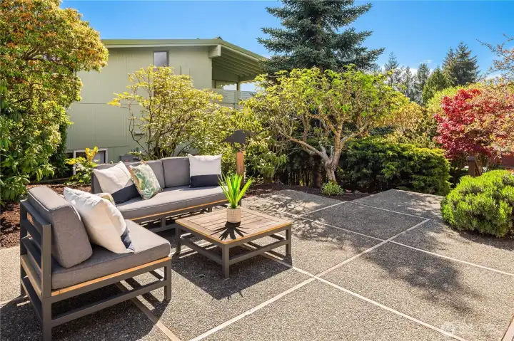 Entertaining is a breeze on your private patio, perfect for those summer nights on the way.