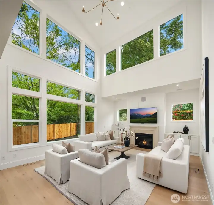 2 story Great room that overlooks the private backyard