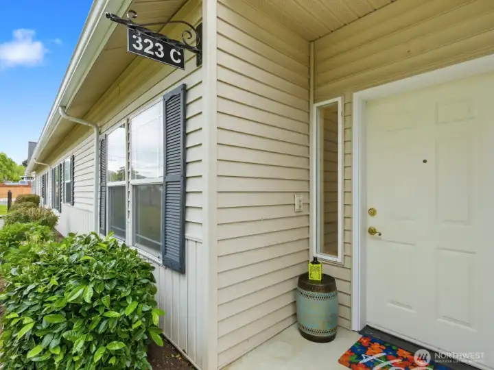 The welcoming front walkway gives great curb appeal. The welcoming front walkway gives great curb appeal.