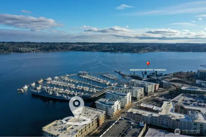 Most convenient to be so close to the Ferry to work or visit Seattle.