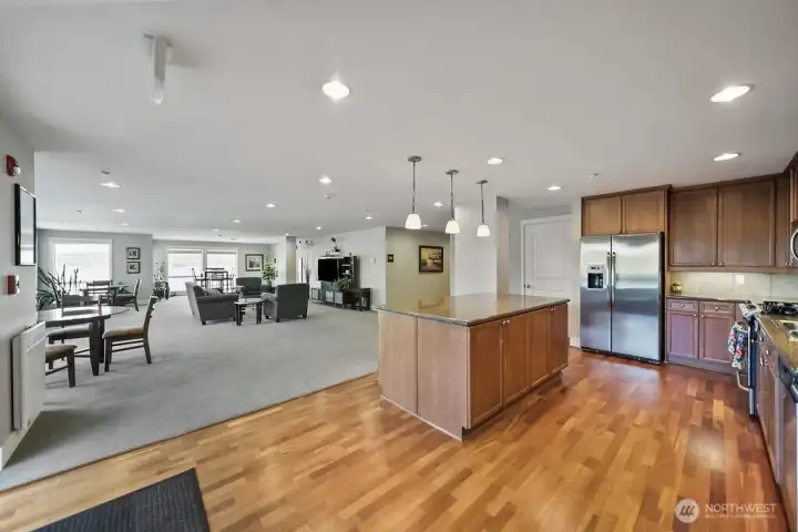 Having a larger group is easy to accommodate in this expansive great room with full kitchen, dining and living area with waterfront views.