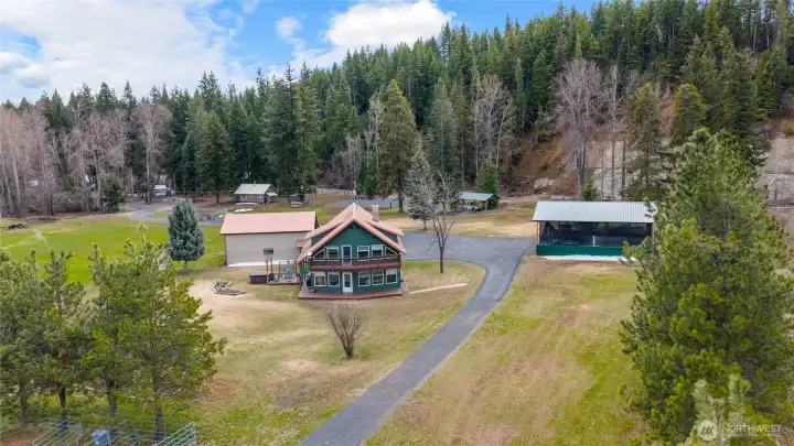 The home is thoughtfully positioned to take advantage of the surrounding landscape and views. The home is thoughtfully positioned to take advantage of the surrounding landscape and views.