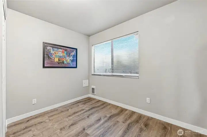 Guest bedroom 2
