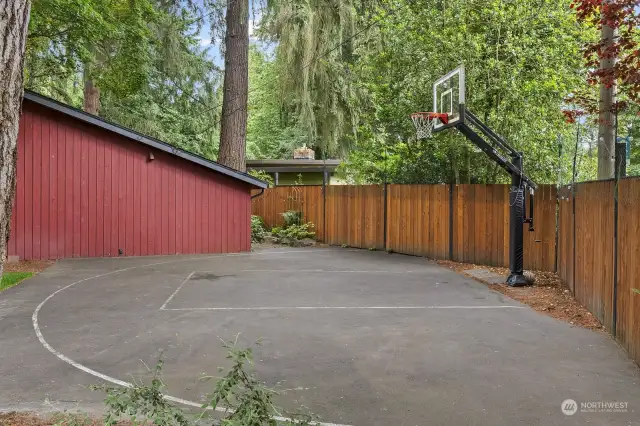 Pick-up game, anyone? You'll love to take advantage of this basketball court all summer!