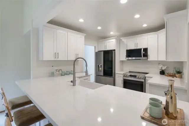 Beautifully  updated kitchen!