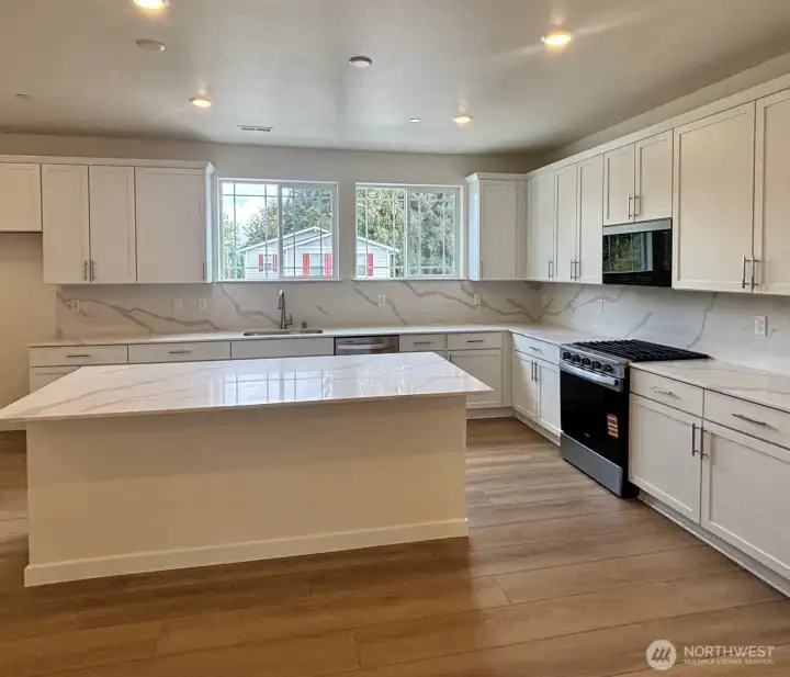 Tons of room for cooking and entertaining!