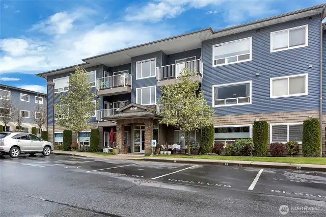 Top Floor Center Unit