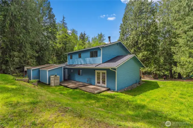 Eastside of home perfect for entertaining and summer BBQ's , situated just off the dinning room.