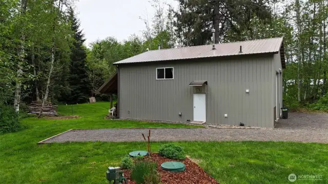 2 RV hookups and spacious sleeping loft for weekend recreation.