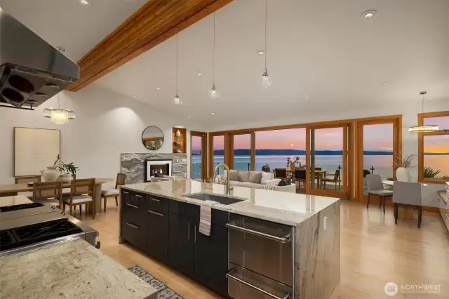 Vaulted ceilings and great wall space for art.