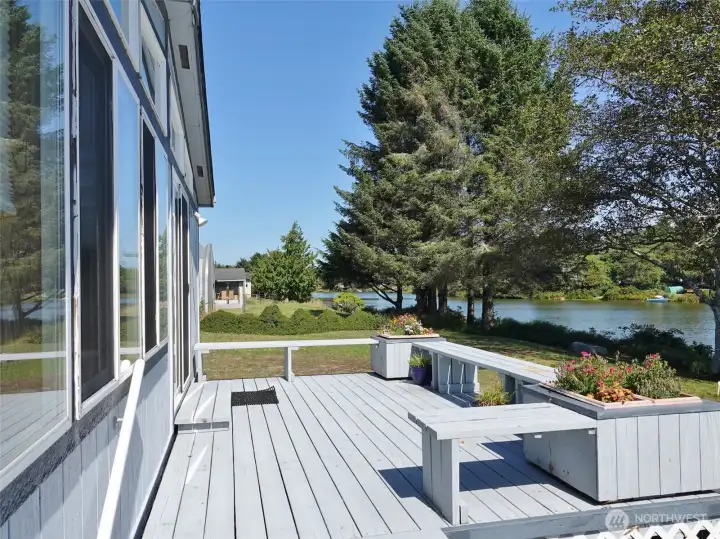 Rear Deck overlooking Duck Lake.