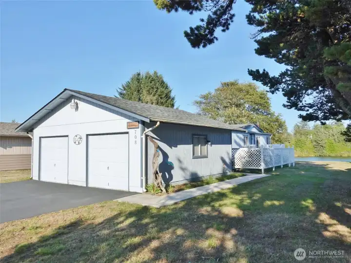 2-car Garage.